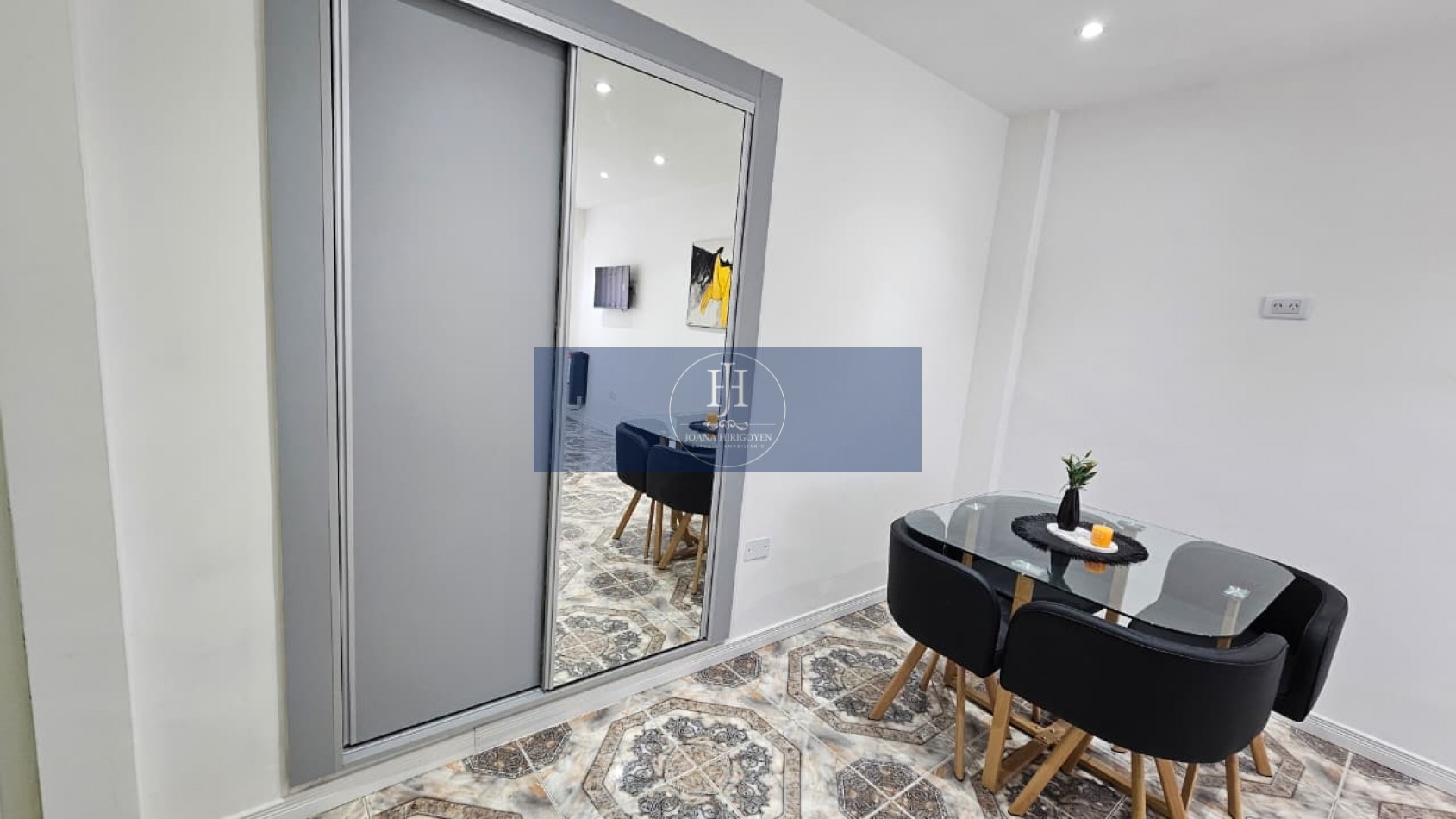 Venta departamento un ambiente Plaza Colon